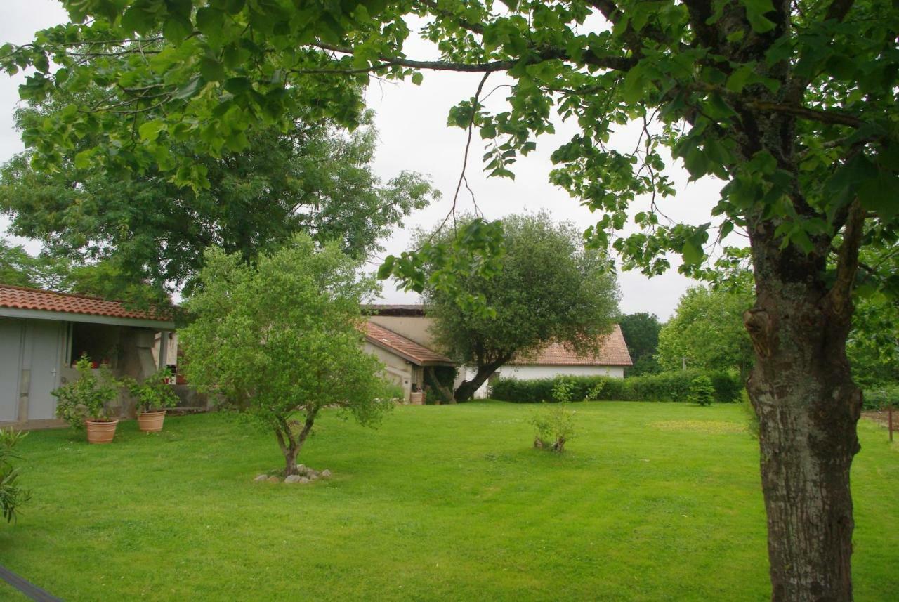مبيت وإفطار Saint-Martin-de-Seignanx Les Ecuries Du Seque المظهر الخارجي الصورة